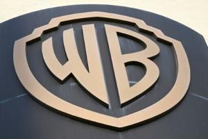 Warner Bros. 'reviewing' new takeover bid from Paramount