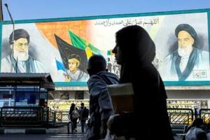 Fears of renewed conflict haunt Tehran as US issues threats