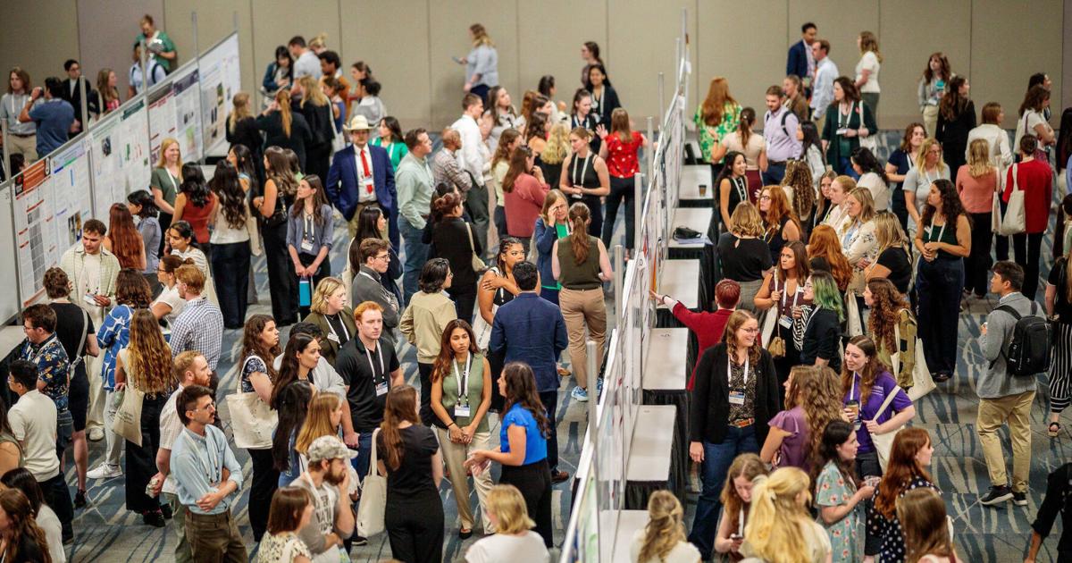 Boehringer Ingelheim Celebrates Next Generation of Biomedical Researchers at 2025 Veterinary Scholars Symposium