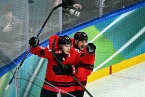 Last-gasp Canada edge Finland to reach Olympic men's ice hockey final