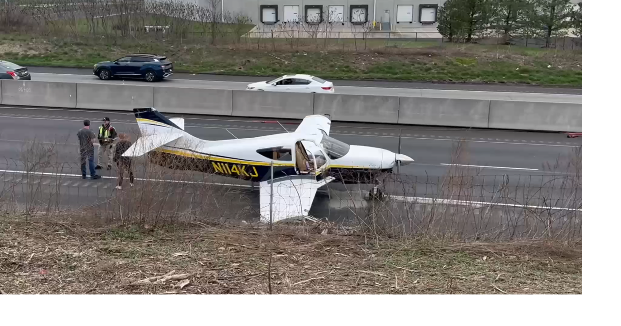 Plane lands on I-78 in Lehigh County