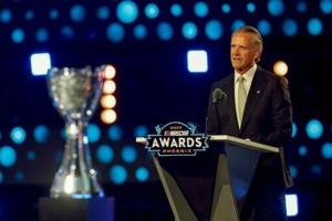 NASCAR commissioner Phelps steps down