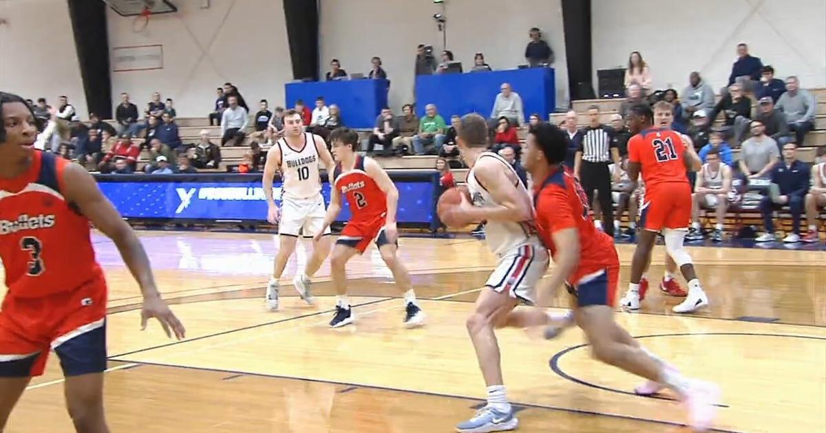 Tim Senavitis Last-second shot lifts Gettysburg past DeSales in Al Senavitis Memorial ...