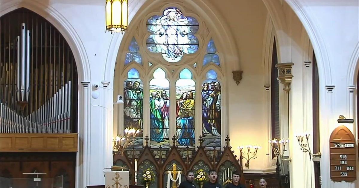 Reading church celebrates 200 years while unveiling time capsule from mid-1800's