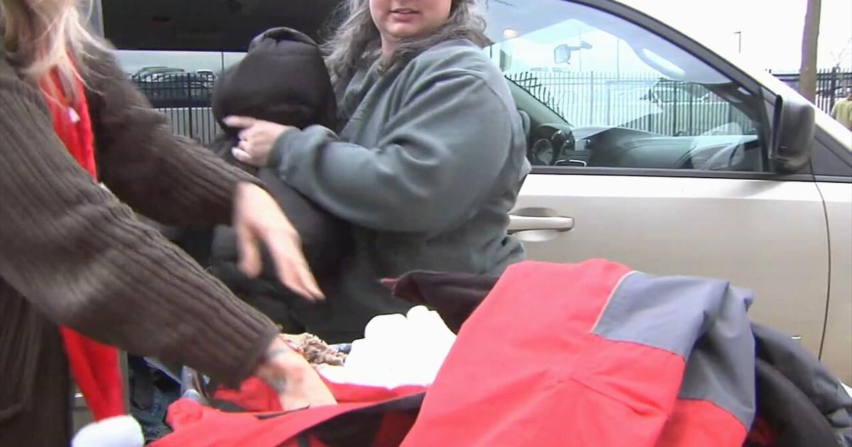 Royals deliver hundreds of donated winter coats to Reading School District