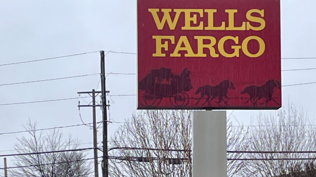 wells fargo on tobacco road Americans Have More Respect for Big than Wells Fargo Bar & Grill