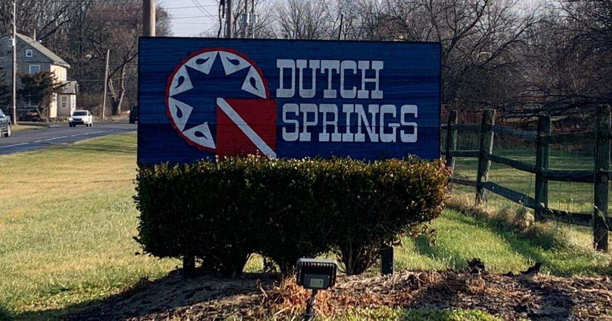 Uitrusting en memorabilia van Dutch Springs, van kajaks tot graafmachines, zijn beschikbaar op online veilingen  Regionaal nieuws van Lehi Valley