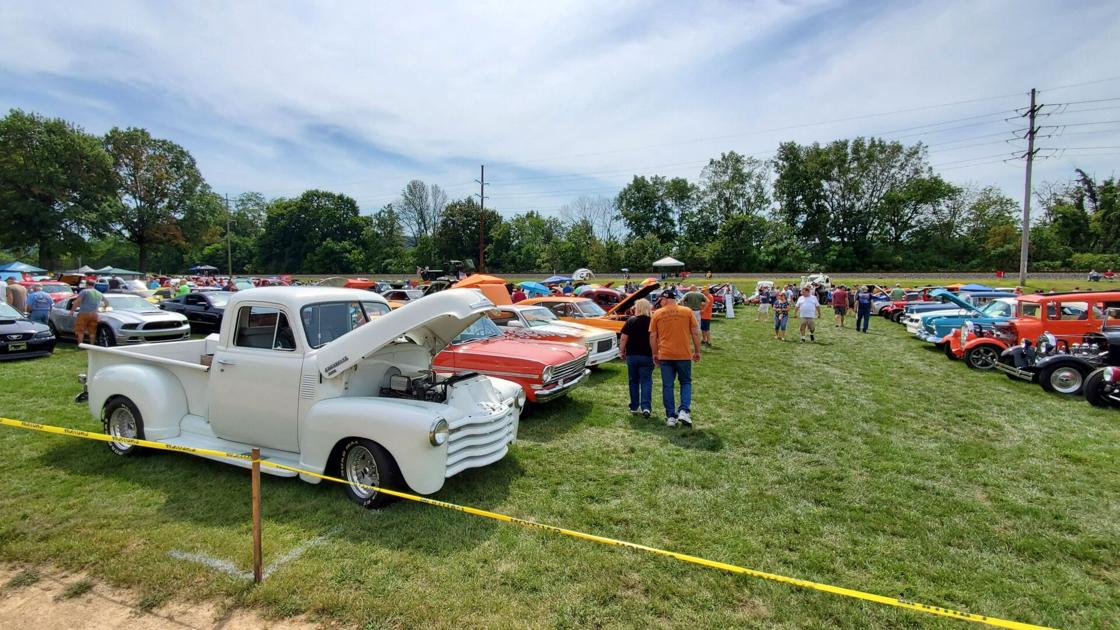 Labor Day Show Of Classic Cars Draws Crowd In Robesonia Berks Regional News Wfmz Com