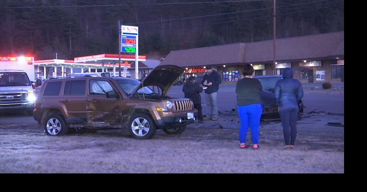 1 hurt in West Penn Township crash | Poconos and Coal Region | wfmz.com