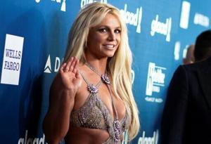 Britney Spears admits to reckless driving in plea deal