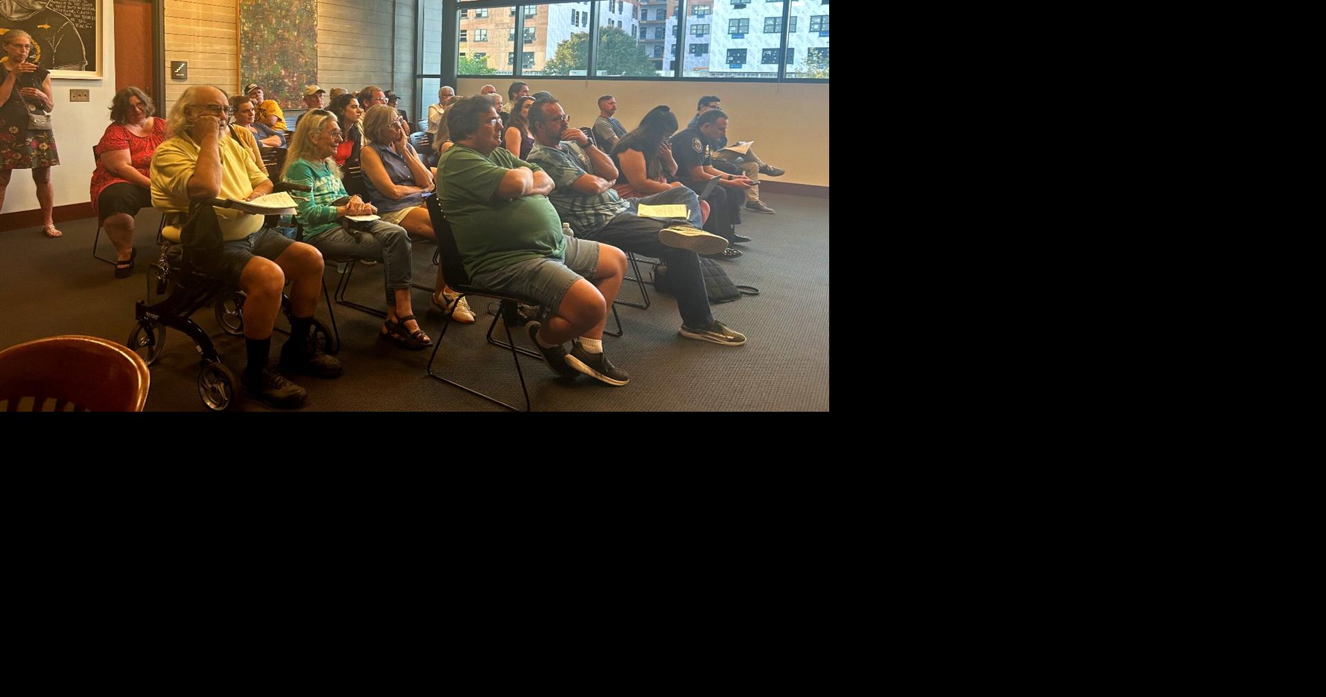 'Parking summit' draws full house of concerned community members in ...