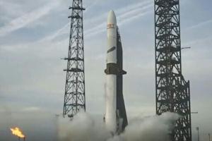 Blue Origin probing rocket's failure to deliver satellite