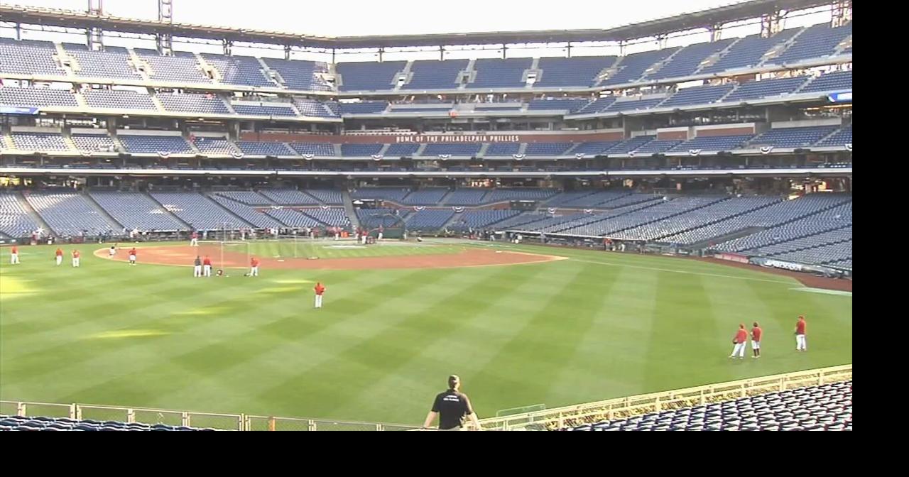 Phillies fans welcome back playoff baseball at Citizens Bank Park