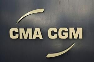 Container ship declaring French ownership passes through Hormuz strait