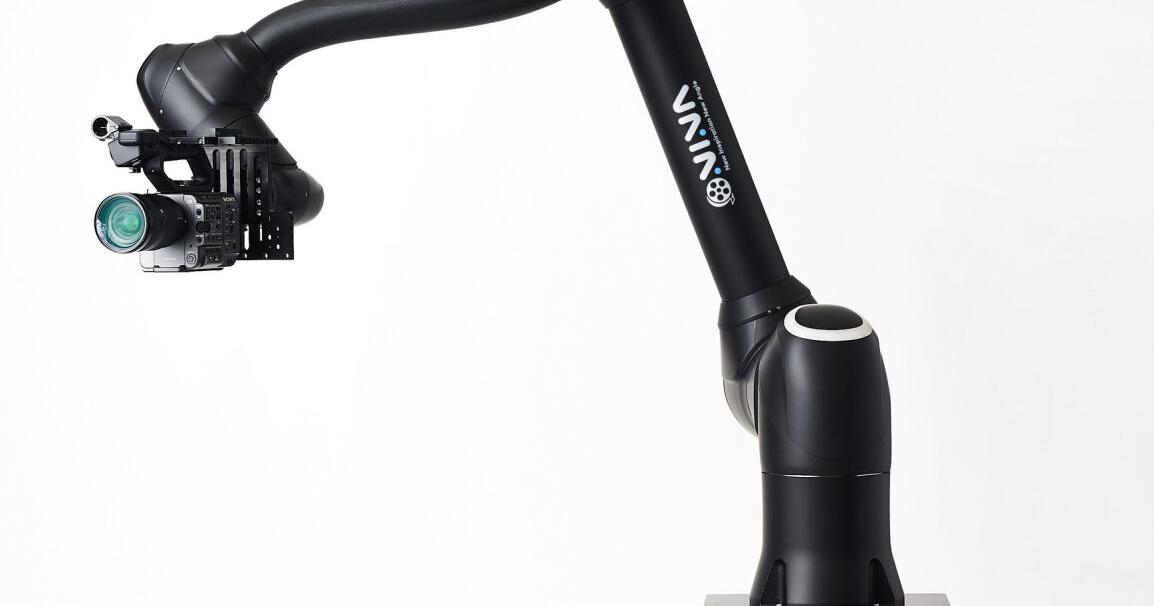 Doosan Robotics Inc Unveils Unprecedented "NINA" Camera Robot System Along with Leading Edge Suite of Autonomous Innovations at CES 2022 - Image