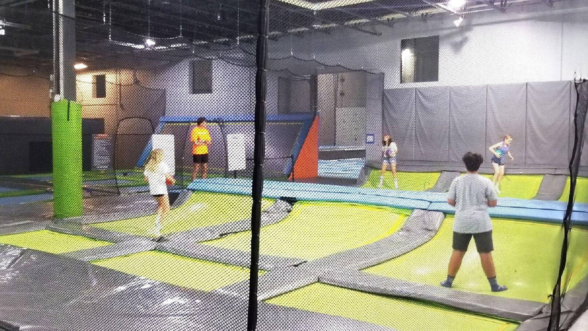 'Let the good times roll!': Lehigh Valley's 2nd Sky Zone Trampoline ...