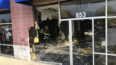 Car Crashes Into Verizon Store Holiday Hair In Palmer Twp