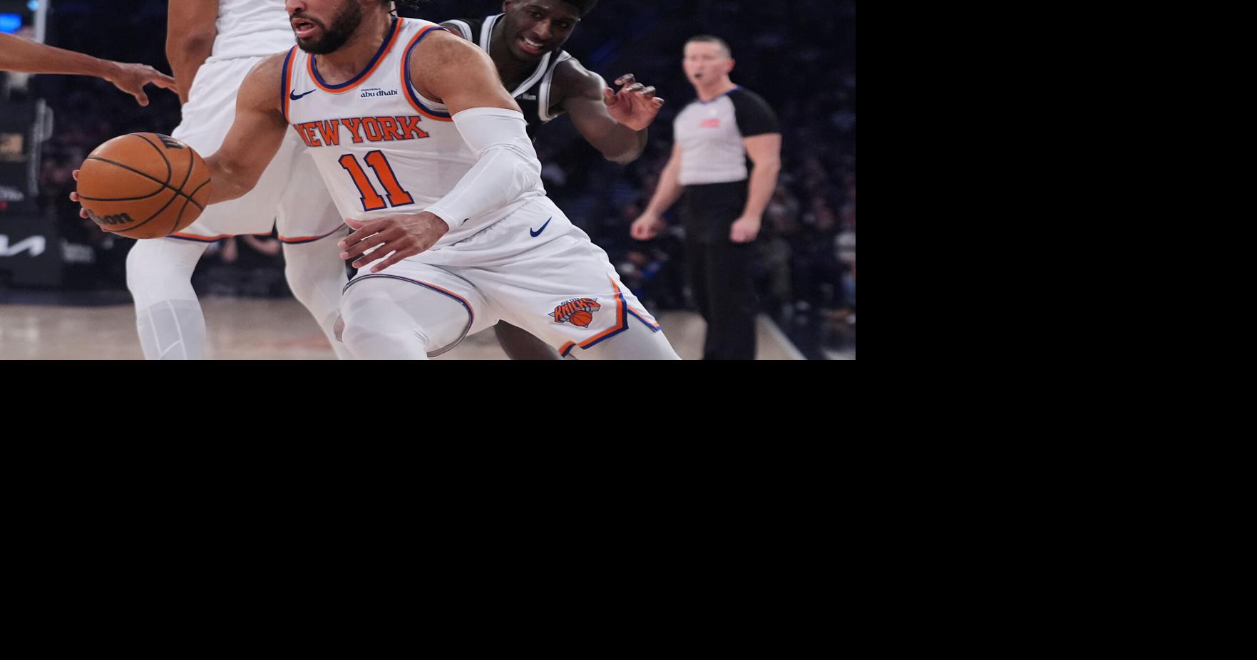 Knicks hold off 76ers late to post first win over Philadelphia in three games this season