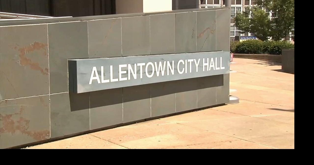 Former city employee files lawsuit alleging age and racial discrimination