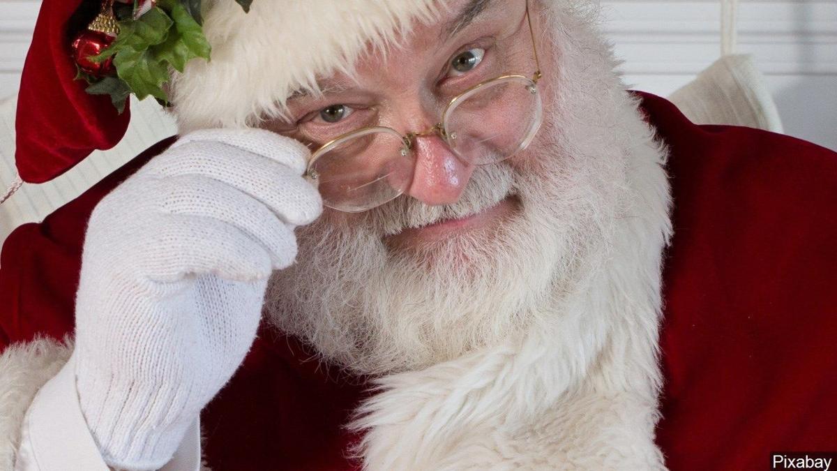 Berkshire Mall Set To Welcome Santa For Visits With Children Berks Regional News Wfmz Com - old santa beird roblox