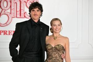 'Wuthering Heights' debuts atop North America box office