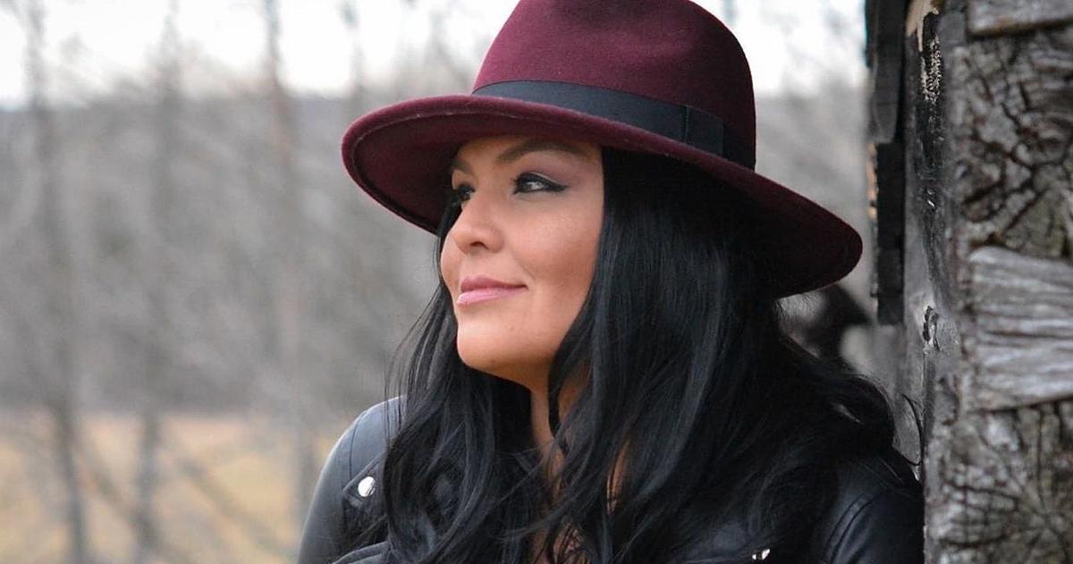 Amish Female Rapper Things to Do: Award-winning singer at Native American festival | Out ...