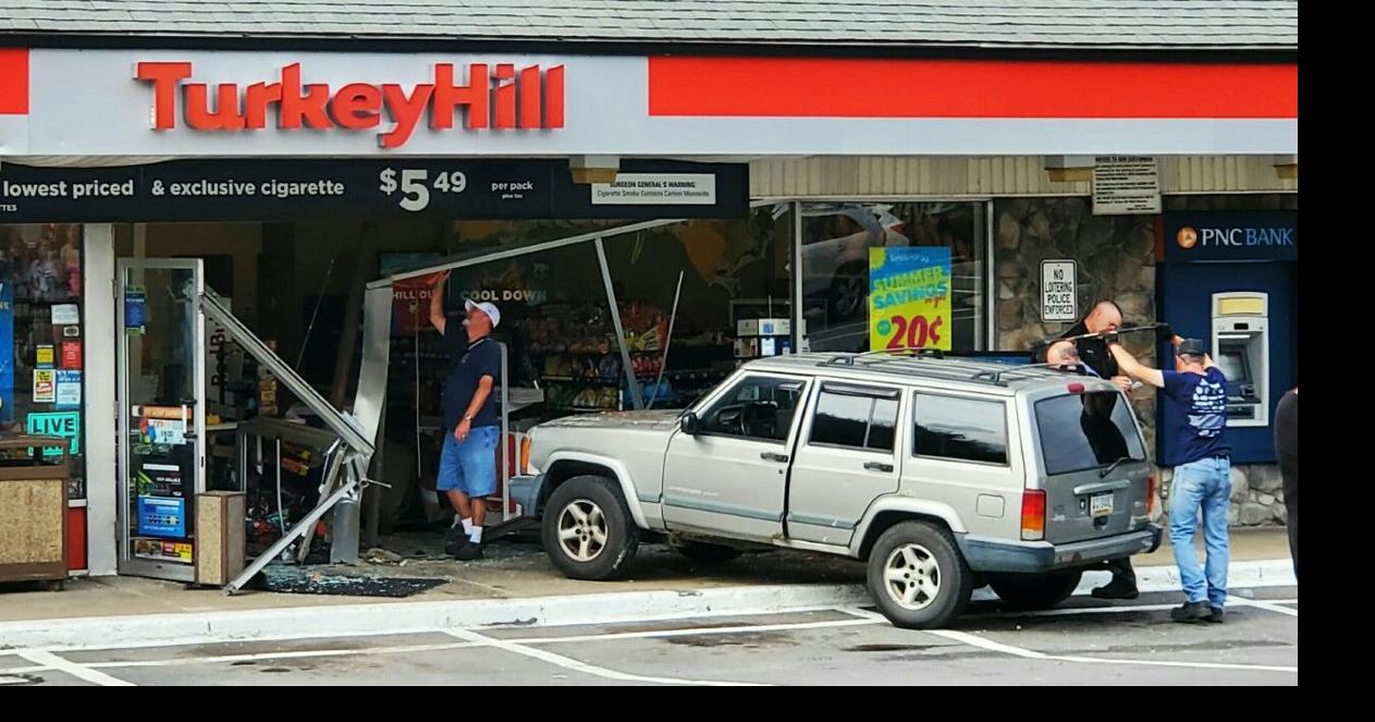 Driver crashes into front of Nesquehoning Turkey Hill Poconos and