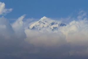 Australian climber on record sea-to-summit Everest bid