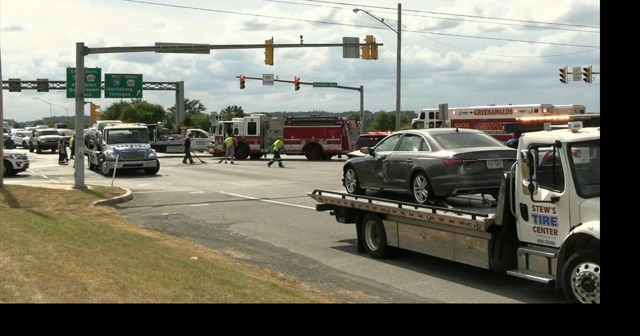 Several hurt in crash on Hamilton Boulevard in South Whitehall Lehigh
