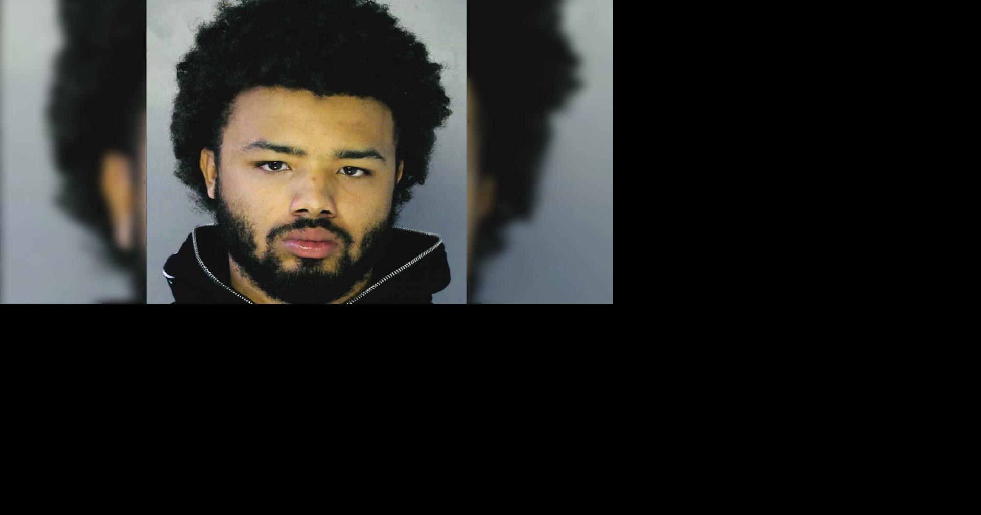 Man accused in deadly shopping center shooting turns himself in to ...