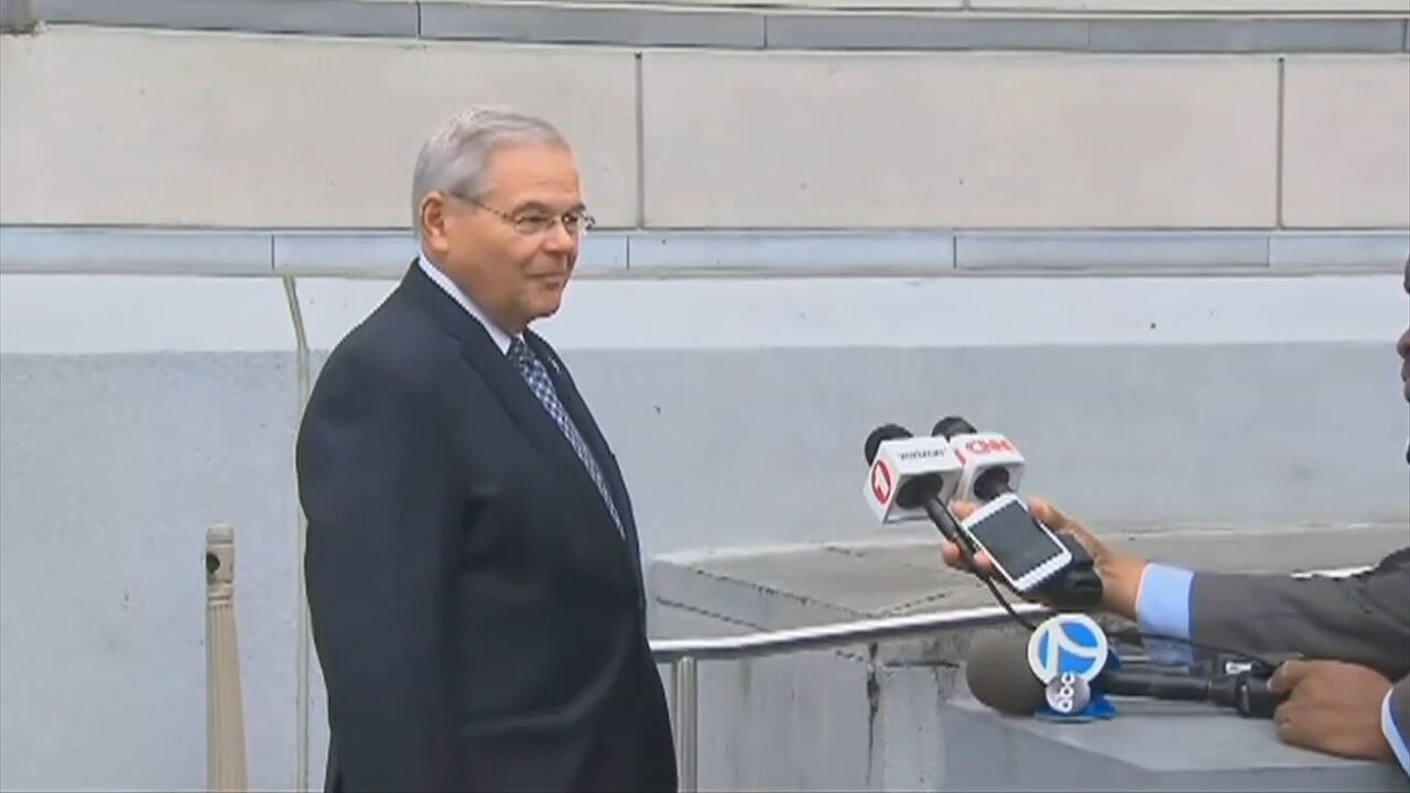 NJ Sen. Menendez Tells Colleagues He Won't Resign, As Republicans Are ...