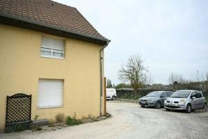 France father who kept son in van faces 30 years in jail, says prosecutor