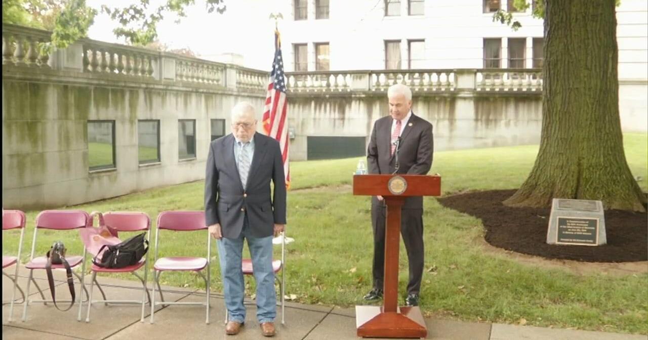 Berks family honors loved ones who served in WWII with plaque at State Capitol - Vimarsana News