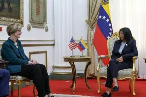 US envoy evokes transition to 'democratic' Venezuela