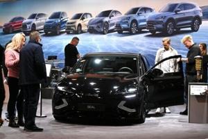 Chinese carmakers aim to build up presence in Europe