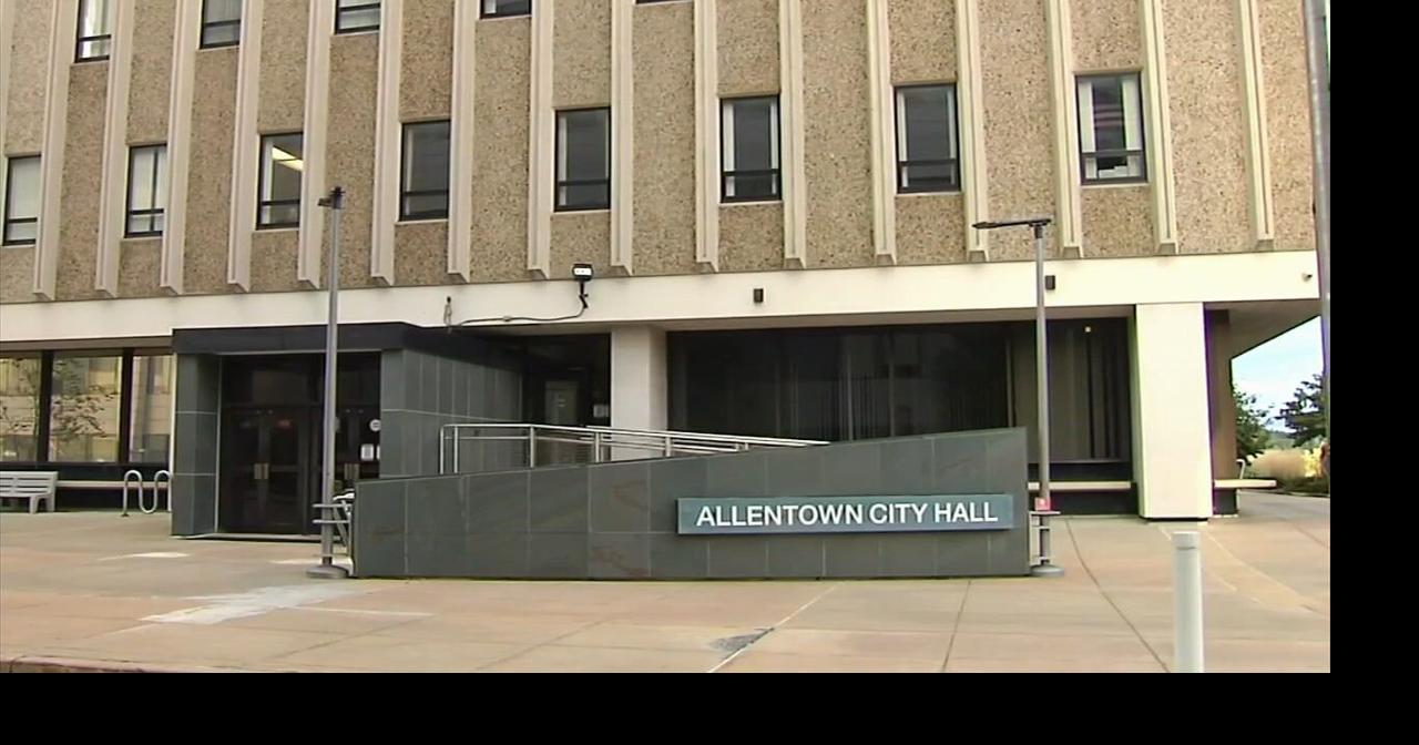 El concejo de la ciudad presenta un voto de censura contra el alcalde