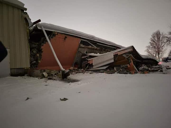 Lounge in Northampton bowling alley to reopen after winter roof