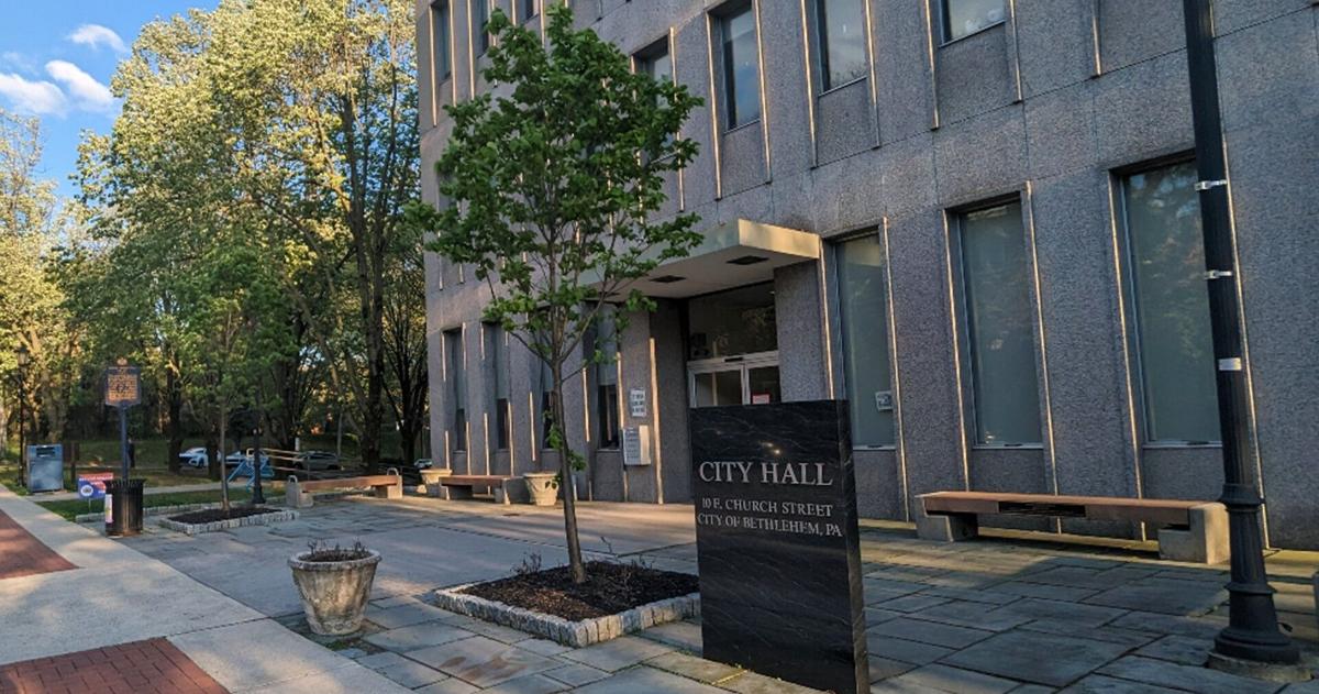 Bethlehem neighbors voice concerns about ‘trash pile’
