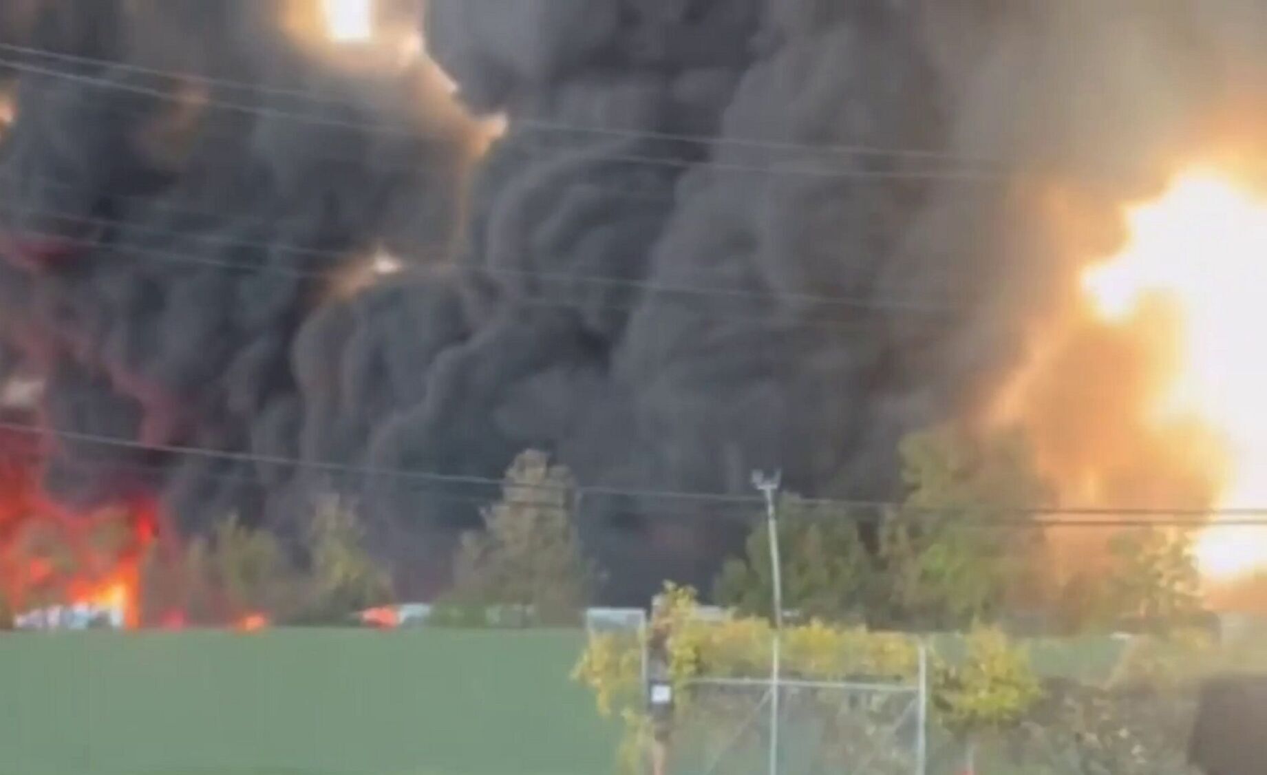 Terrifying mement UPS plane erupts into flames in Kentucky