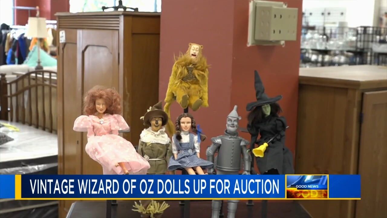 Vintage wizard best sale of oz dolls