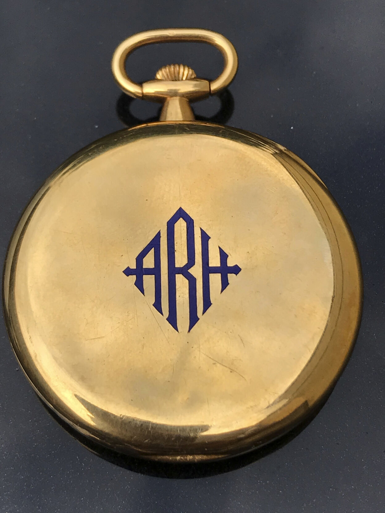 A Gold Pocket Watch Given To The Captain Who Rescued Titanic Survivors ...