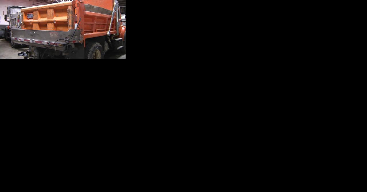 Crews prepare for overnight snow - Vimarsana News