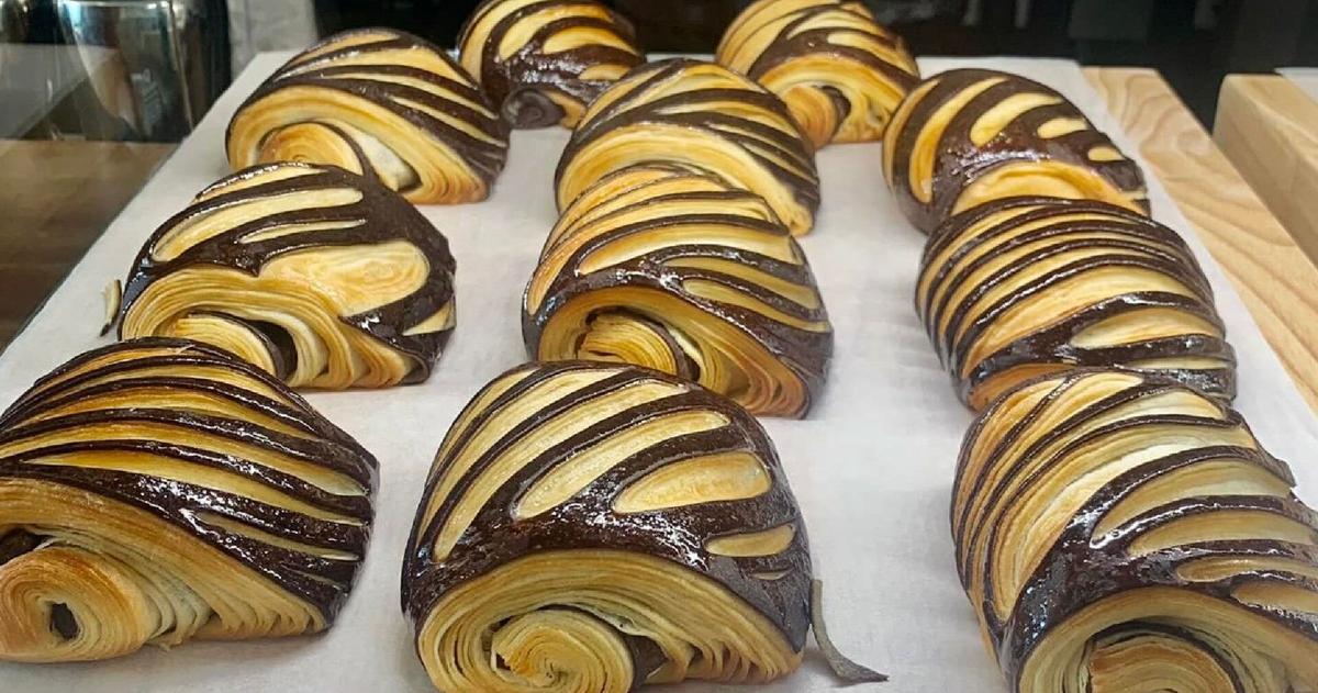 Family-run bakery selling French pastries, cookies and more at new ...