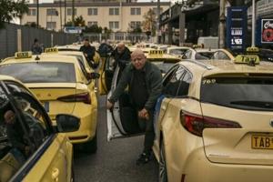 Greek taxis kick off two-day strike against private operators