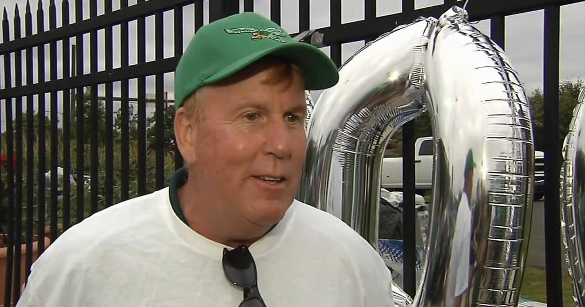 Sepa Game Superfan marks 300th consecutive regular season Eagles home game ...