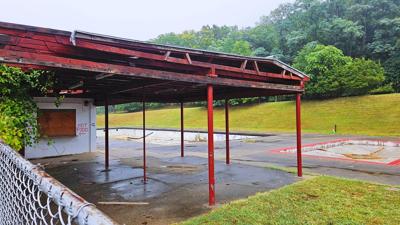 Hillside Pool in Reading