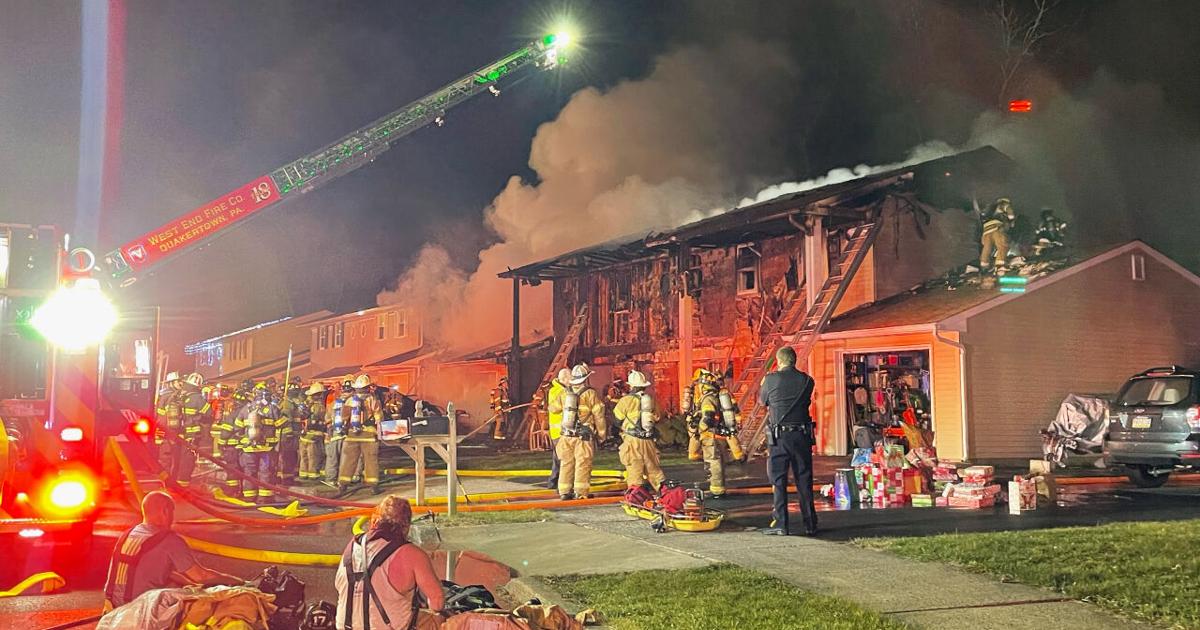 Featured image of post Christmas tree lights likely to blame for Christmas Day fire that killed father and 2 sons