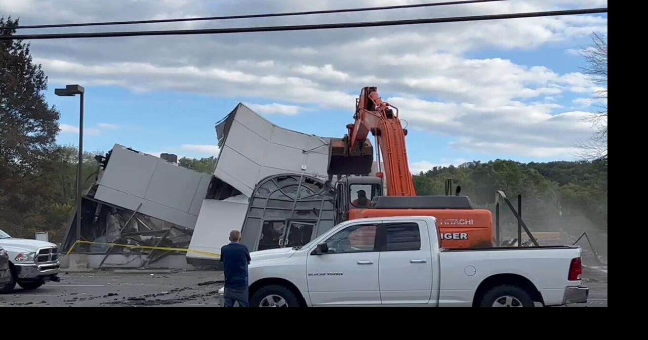 Crews demolish Stroud Twp. car service center after fire that tore through building, damaged
