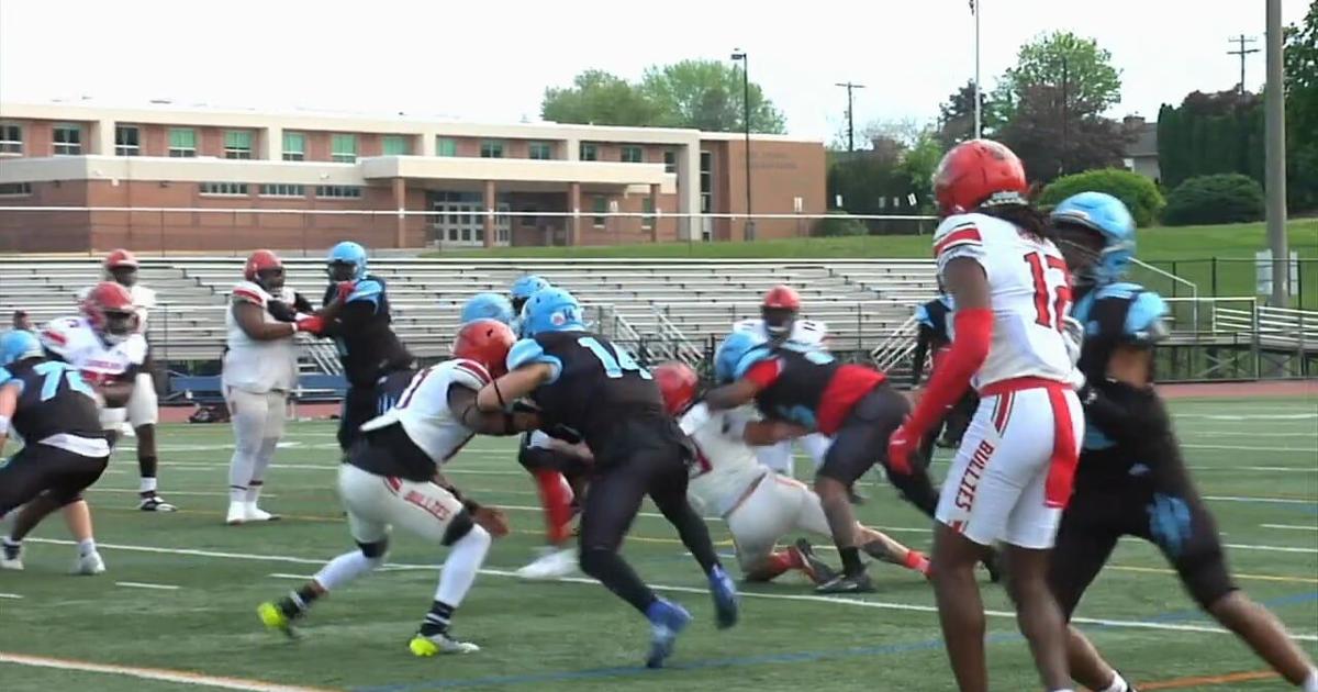 Reading Raptors Reading Raptors football players continue the grind for the love of the ...