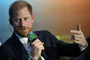 Echoing Diana, Prince Harry visits Ukraine's deminers